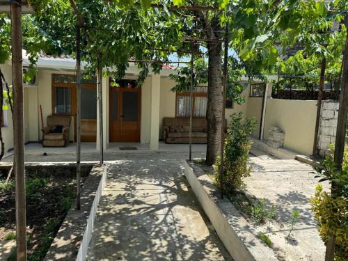 Permet House | Peaceful Garden House