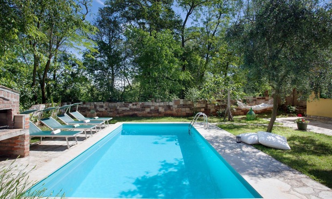 Babici House | Peaceful Holiday Home in Umag with Swimming Pool