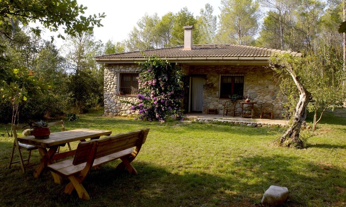 Crespia House | Peaceful holiday home without noise or neigbours. Private swimming pool