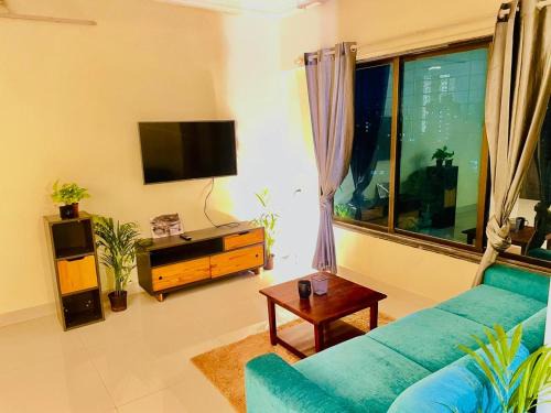 Goregaon East House | Peaceful