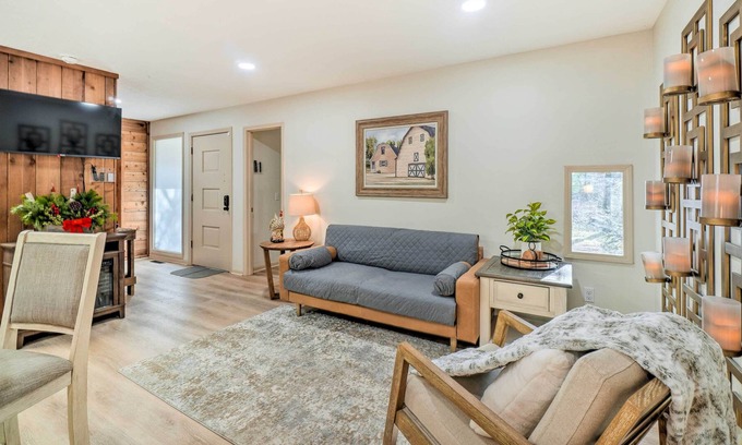 Jamestown House | Peaceful Jamestown Retreat w/ Sauna!