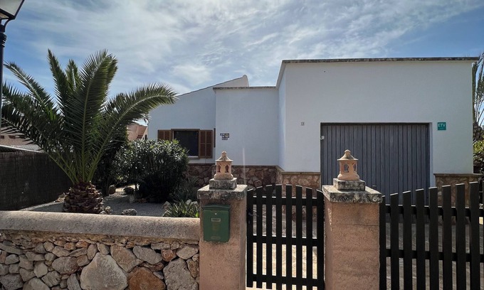 Son Moja House | Peaceful, lone-standing holiday home, far from mass tourism.