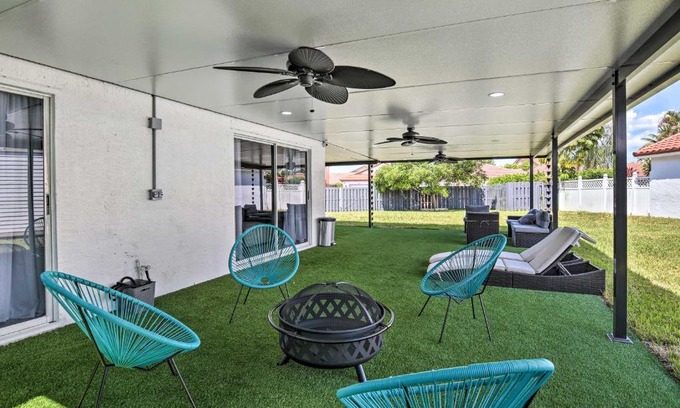 Miami Gardens House | Peaceful Miami Gardens Getaway with Lake Views!