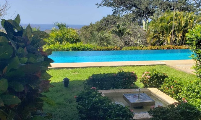 Ostional House | PEACEFUL MINIMALIST HOUSE NEAR NOSARA w/large pool