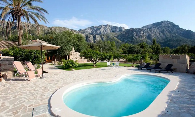Pollensa Villa | Peaceful modern Villa with great views and great location