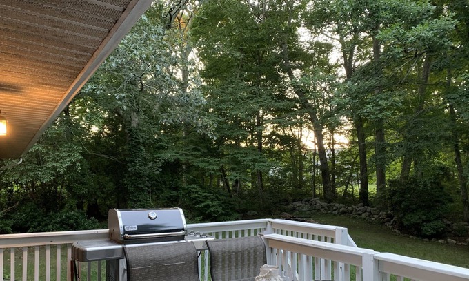 West Mystic House | Peaceful Mystic Residential House!