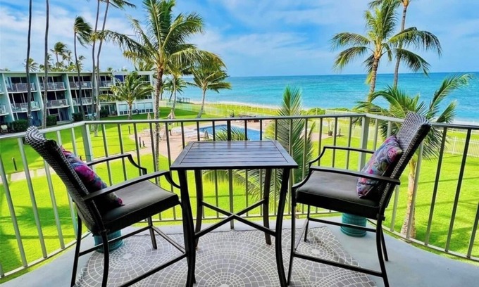 Maili Condo | Peaceful, oceanfront,1-bedroom condo with AC, WiFi, on the west coast of Oahu.