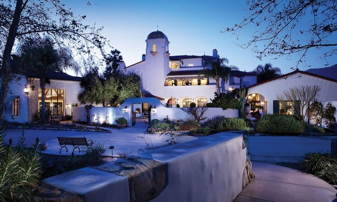 Meiners Oaks Cottage | Peaceful Ojai Arbolada Cottage