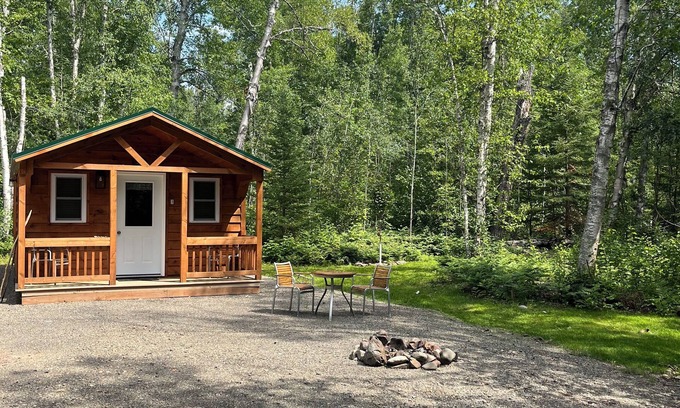 Hovland Cabin | Peaceful Retreat 1-bedroom cabin in Hovland