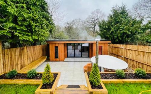 Hale Apartment | Peaceful retreat with hot tub and sauna
