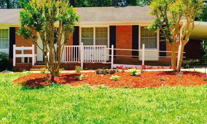 Clarkdale House | Peaceful Roomy Estate In the City (Limited Offer!)