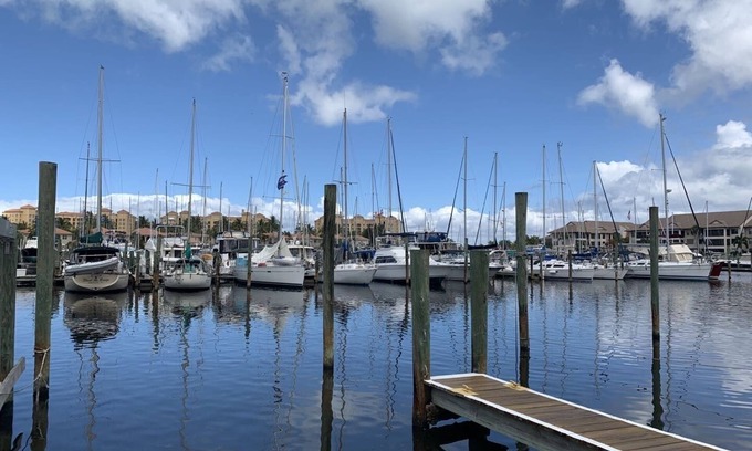 Burnt Store Marina House | Peaceful townhome with golf course + fishing pond near Burnt Store Marina
