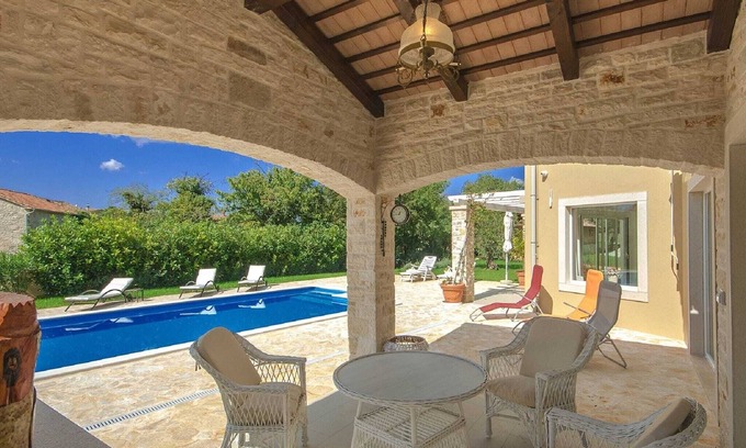 Vosteni Villa | Peaceful Villa in Sveti Lovrec with Swimming Pool