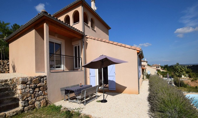 Joyeuse Villa | Peaceful Villa in Joyeuse