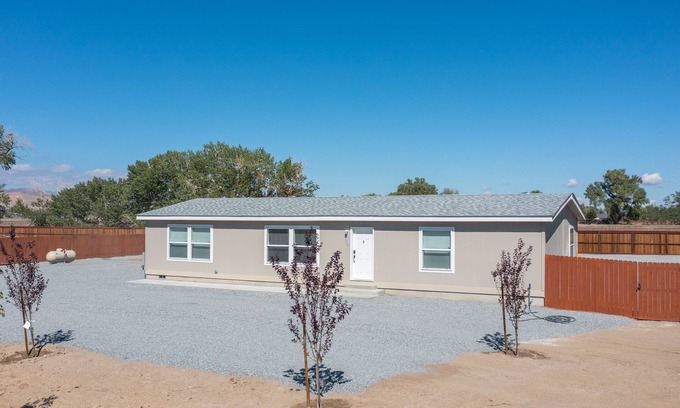 Yerington House | Peaceful Yerington Country Home