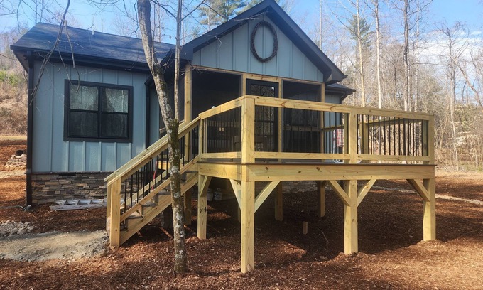 Marion House | Peacefull River Home