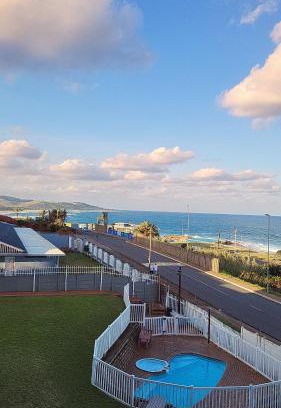 Scottburgh Apartment | Peacehaven Beachfront Property - Scottburgh KZN