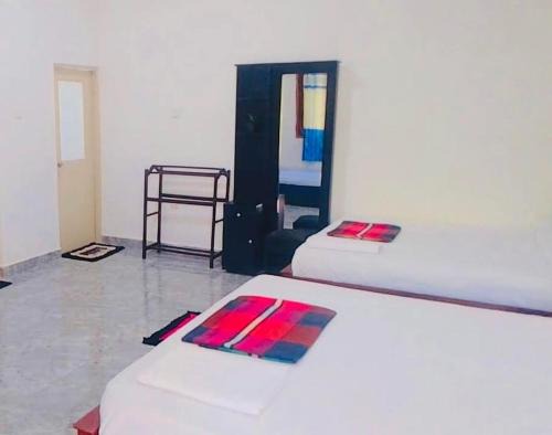 Dambulla Hotel | Peackok VVillage and FFamily RRestaurant