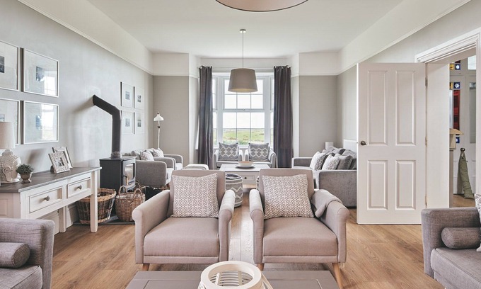 Llanerchymedd Apartment | Peak Farmhouse & Cabin