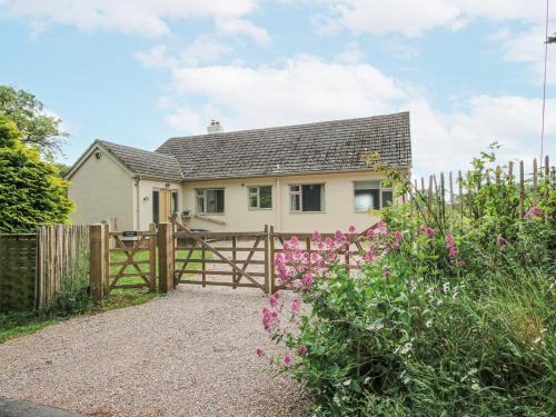 Pulverbatch House | Pear Tree Cottage