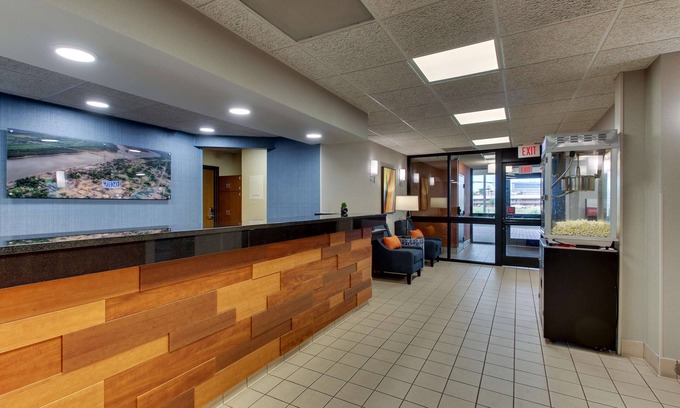 Cape Girardeau Hotel | Pear Tree Inn Cape Girardeau West