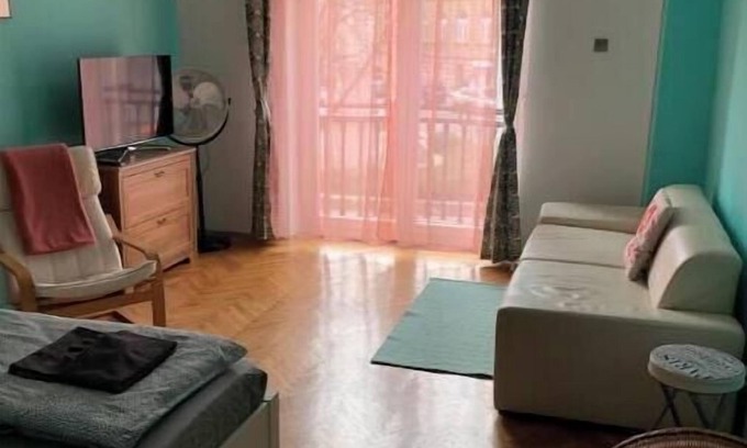 Castle Hill Apartment | Pearl Maria