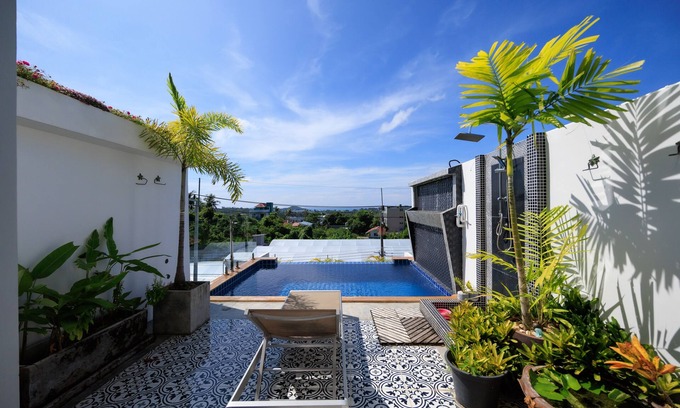 Ban Saiyuan House | Pearl Seaview Villa with Private Gym