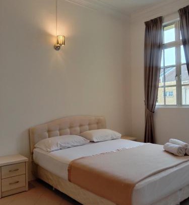 Si Rusa Villa | Pearl Villa Homestay Unit 13A