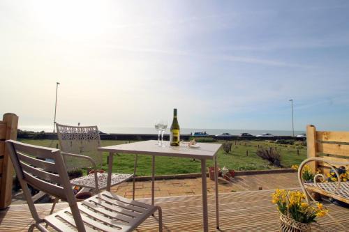 Seaford House | Pebbles Beach House By Air Premier