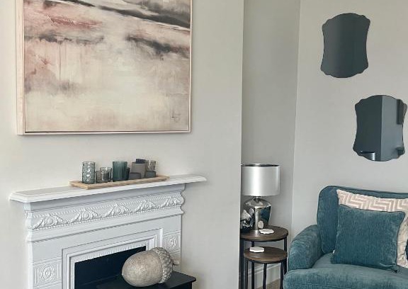 Lynton Apartment | Pebbles