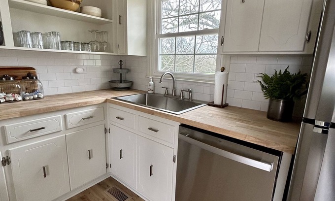 Ochlocknee House | Pecan orchard country hideaway, convenient to Thomasville & Tallahassee