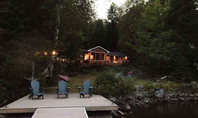 Dysart et al House | Peekaboo Cabin - 6 people