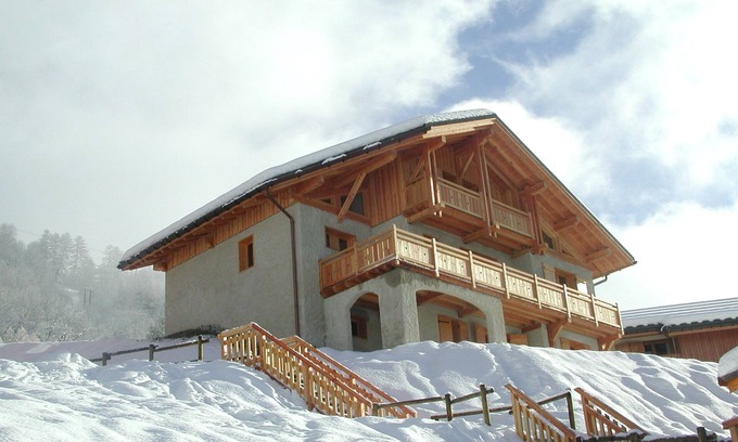 Peisey-Nancroix Ski Chalet | Peisey Vallandry Les Arcs: Spacious cottage in the heart of the largest ski areas