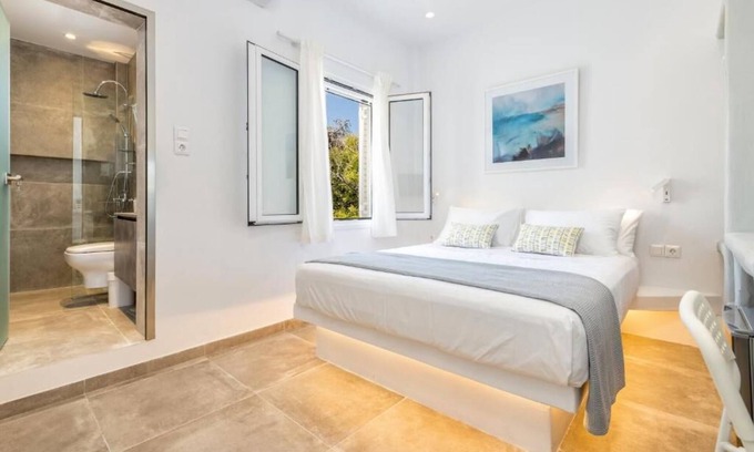 Paros Hotel | Pelican Paros