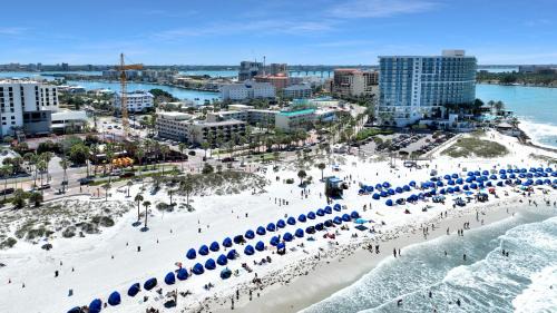 Clearwater Beach Hotel | Pelican Pointe Clearwater Beach Hotel
