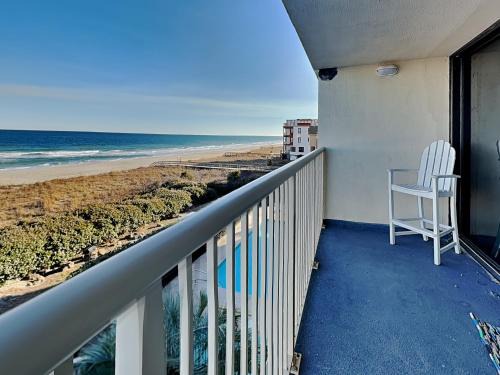 Wilmington Beach Apartment | Pelican Watch #303 - Endless Views Retreat
