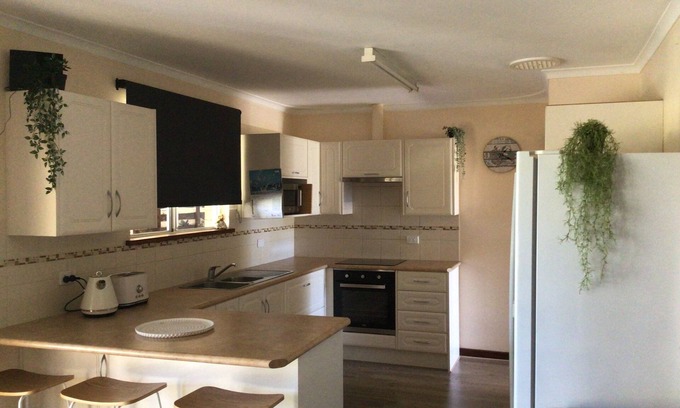 Collingwood Heights House | Pelicans Rest Albany, 5 min to the beach, 6 min to city. Enjoy the summer!