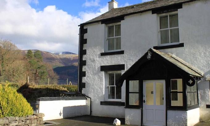 Thornthwaite Cottage | PEN COTTAGE, family friendly, with a garden in Keswick