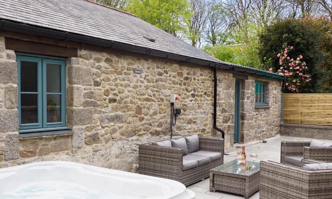 Falmouth House | Pendeen