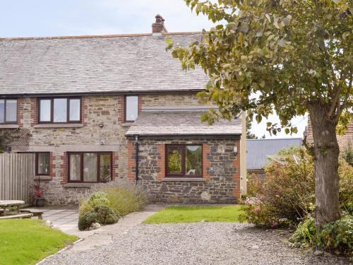 Barnstaple House | Penhill Farm Cottage