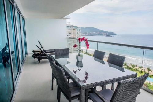 Ixtapa Apartment | PENINISULA ViSTA AL MAR BY ENNA INN IXTAPA