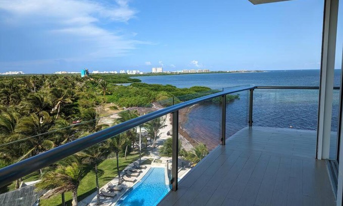 Cancun Apartment | Peninsula Luxury Apartments with ocean front and espectacular views - no pets