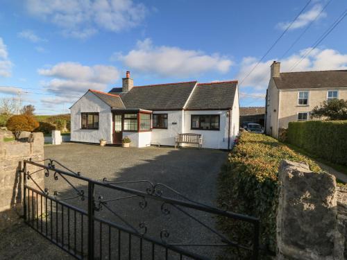 Llanddona House | Penllwyn
