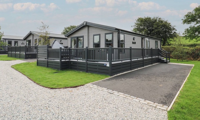 Fowey Cabin | PENMARLAM LODGE RETREAT 19, family friendly in Bodinnick