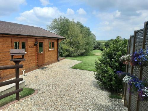 Broadway House | Pennylands Willow Lodge