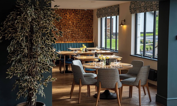 Llanrhystud Hotel | Penrhos Park