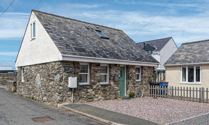 Cemaes Bay House | Penrhyn Cottage