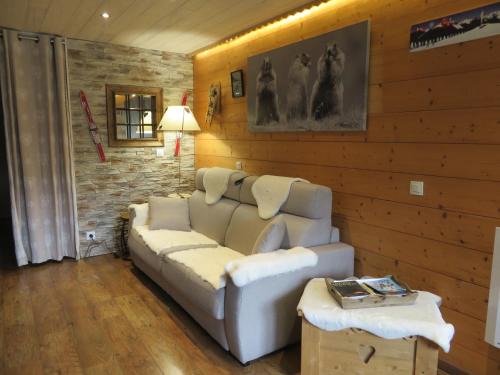 Brides-les-Bains Apartment | Pensée Des Alpes 2 Etoiles Ski and Spa