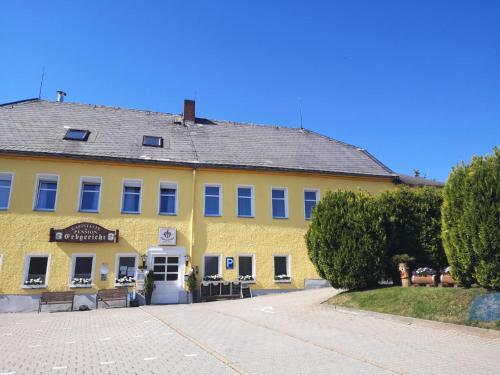 Satzung House | Pension & Gasthof Erbgericht Höhenlage 850m