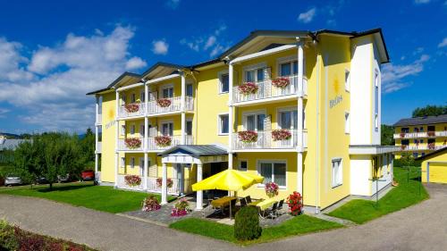 Klopein House | Pension Helios